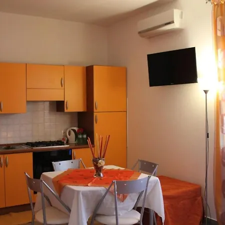 Apartament Genial Signorino Ecoresort Sleeps-3 Persons *